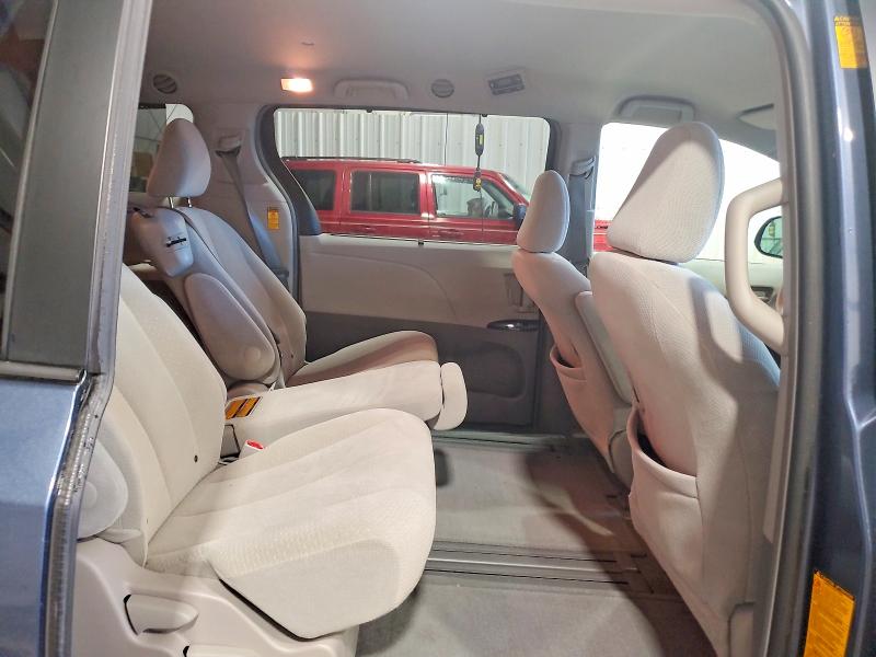 54149586 :رقم المزاد ، 5TDKK3DC3ES463778 vin ، 2014 Toyota Sienna مزاد بيع