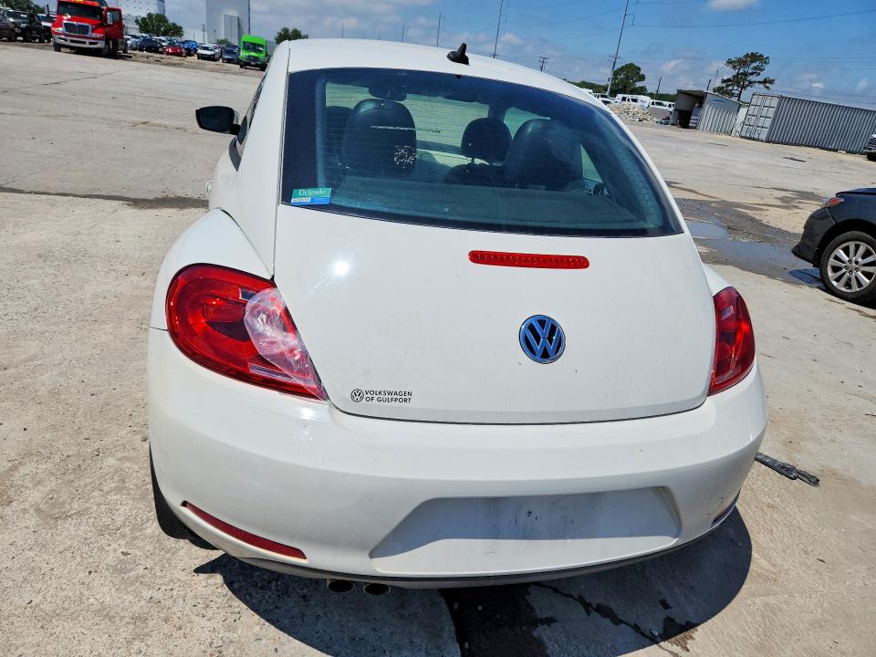 53224446 :رقم المزاد ، 3VWJX7AT9EM611454 vin ، 2014 Volkswagen Beetle مزاد بيع