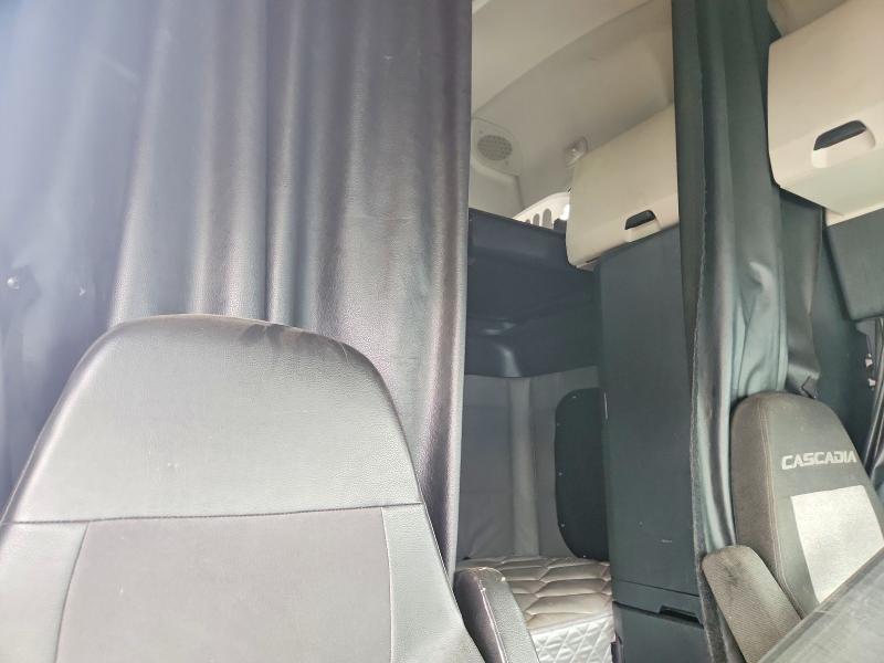 Продажа на аукционе авто 2021 Freigliner Cascadia 126, vin: 3AKJHHDR5MSMT2010, номер лота: 52191656