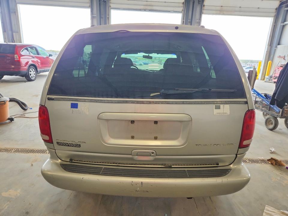 52612746 :رقم المزاد ، 1C4GP54L8XB887051 vin ، 1999 Chrysler Town & Country مزاد بيع