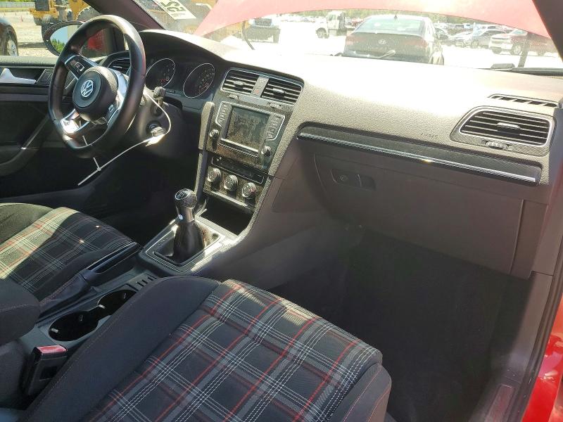 52126356 :رقم المزاد ، 3VWYT7AU5GM035366 vin ، 2016 Volkswagen Gti مزاد بيع