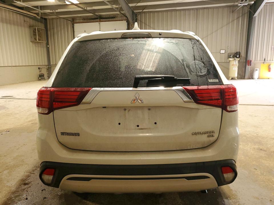 2019 Mitsubishi Outlander მანქანა იყიდება აუქციონზე, vin: JA4AZ3A33KZ004038, აუქციონის ნომერი: 54007426