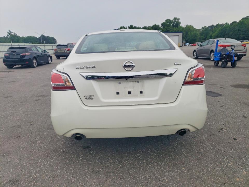 2015 Nissan Altima მანქანა იყიდება აუქციონზე, vin: 1N4AL3AP7FC145851, აუქციონის ნომერი: 52464536