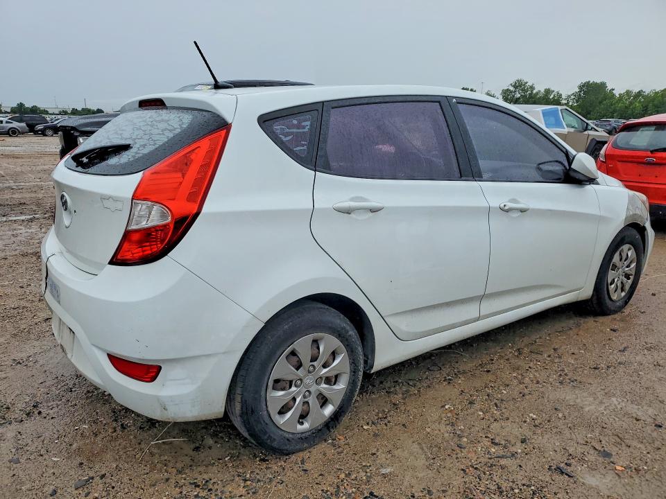 54893086 :رقم المزاد ، KMHCT5AE1FU211832 vin ، 2015 Hyundai Accent مزاد بيع