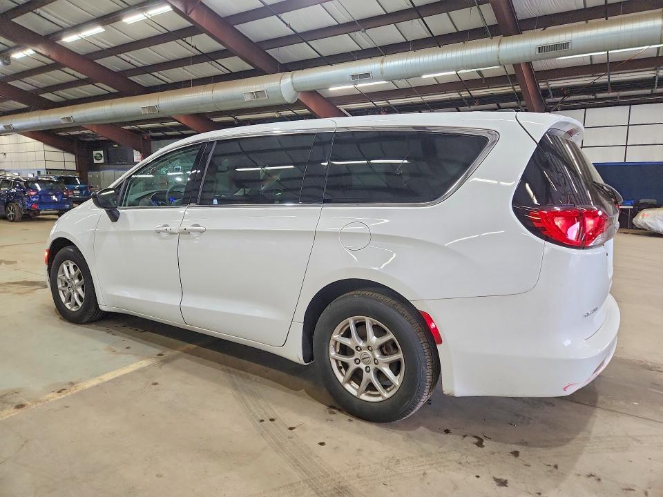 Продажа на аукционе авто 2024 Chrysler Voyager, vin: 2C4RC1CG8RR108284, номер лота: 52599316