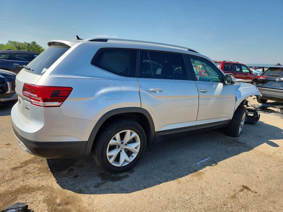 53991076 :رقم المزاد ، 1V2KR2CA3JC537409 vin ، 2018 Volkswagen Atlas مزاد بيع