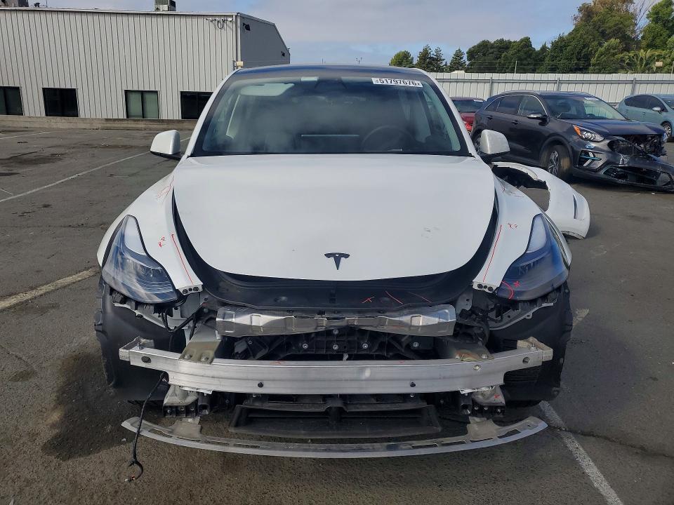 51797676 :رقم المزاد ، 7SAYGDEE0PF691586 vin ، 2023 Tesla Model Y مزاد بيع