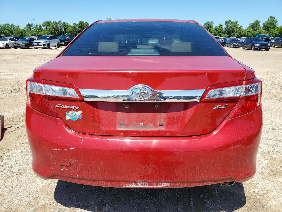 54956336 :رقم المزاد ، 4T4BF1FK1CR267569 vin ، 2012 Toyota Camry مزاد بيع