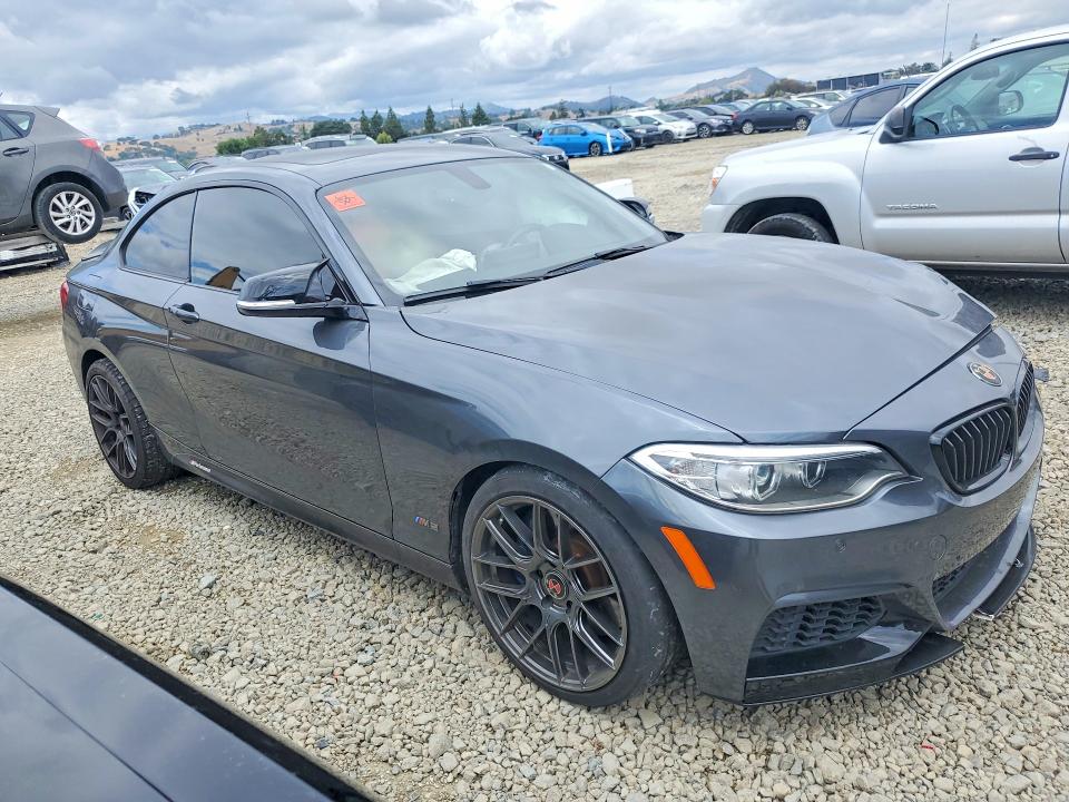 54782076 :رقم المزاد ، WBA1J7C58FV358800 vin ، 2015 Bmw M235i مزاد بيع