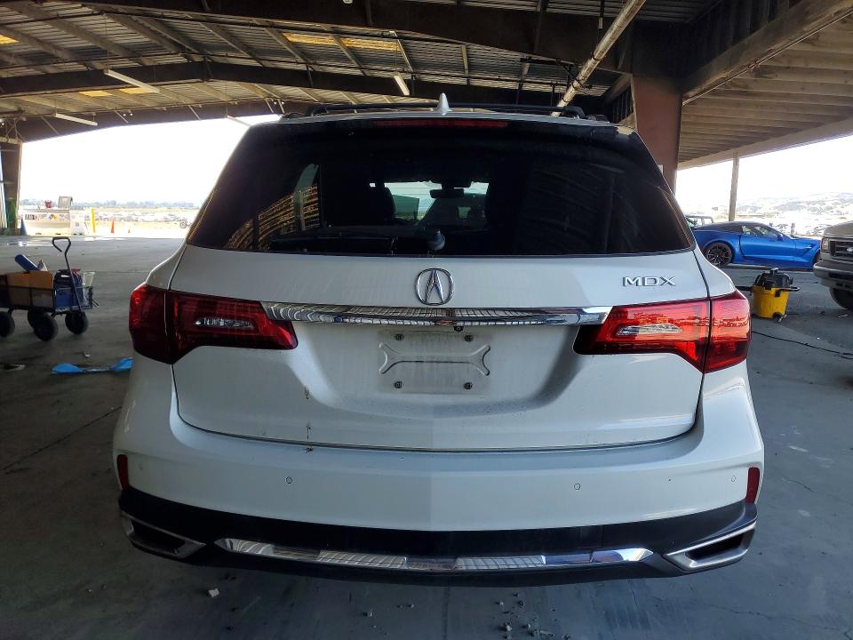 55602226 :رقم المزاد ، 5J8YD3H90JL006121 vin ، 2018 Acura Mdx مزاد بيع