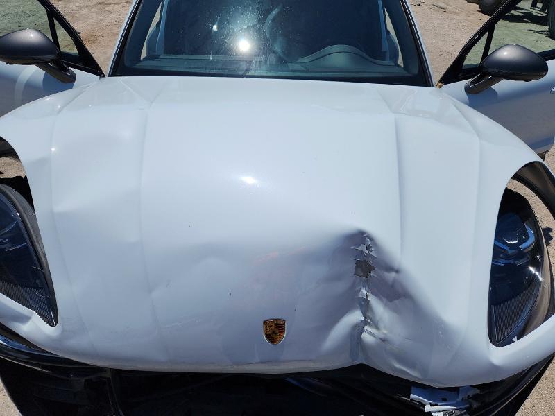 Продаж на аукціоні авто 2024 Porsche Macan, vin: WP1AA2A54RLB03570, номер лоту: 52047646