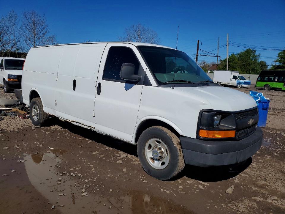 53301376 :رقم المزاد ، 1GCZGUBAXE1131728 vin ، 2014 Chevrolet Express G3500 مزاد بيع