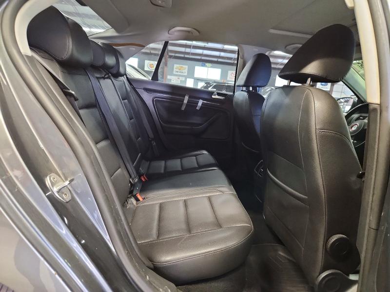 51421426 :رقم المزاد ، 3VWRZ7AJ9AM064949 vin ، 2010 Volkswagen Jetta مزاد بيع
