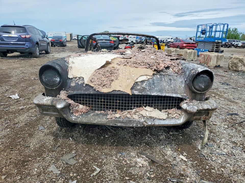Продаж на аукціоні авто 1957 Ford Thunderbird, vin: D7FH135635, номер лоту: 54110266