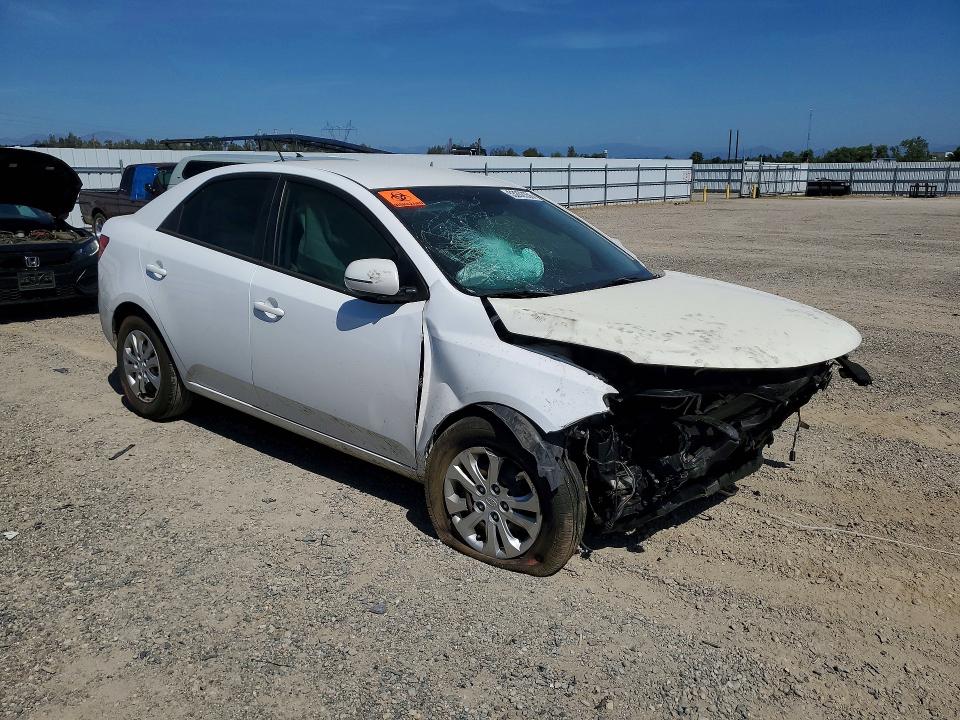 2011 Kia Forte მანქანა იყიდება აუქციონზე, vin: KNAFU4A24B5458780, აუქციონის ნომერი: 53202356