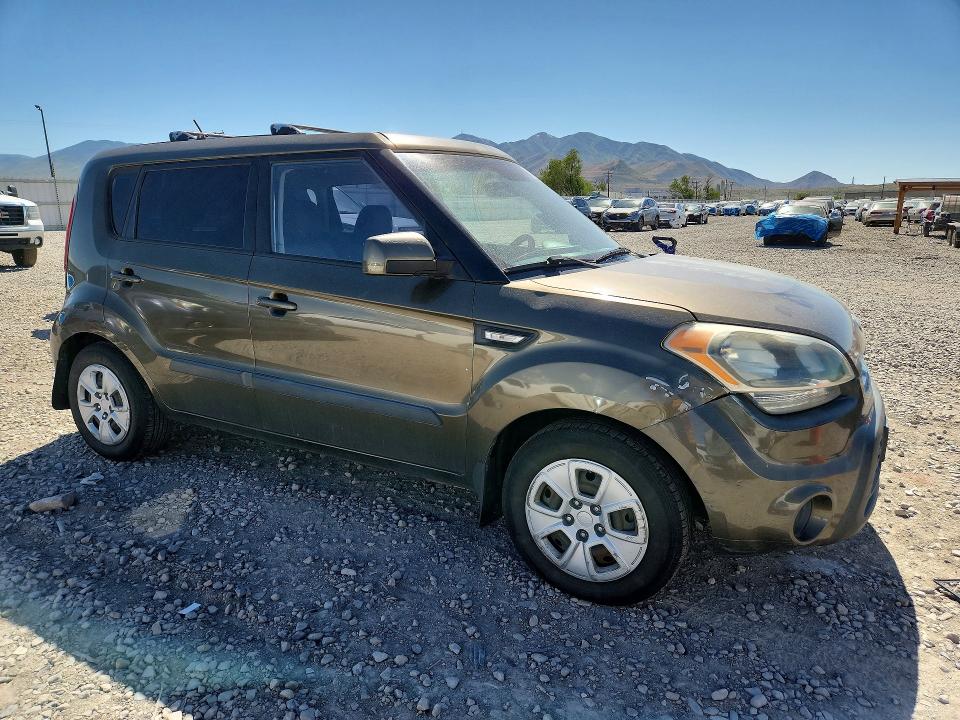 54721826 :رقم المزاد ، KNDJT2A56D7542315 vin ، 2013 Kia Soul مزاد بيع