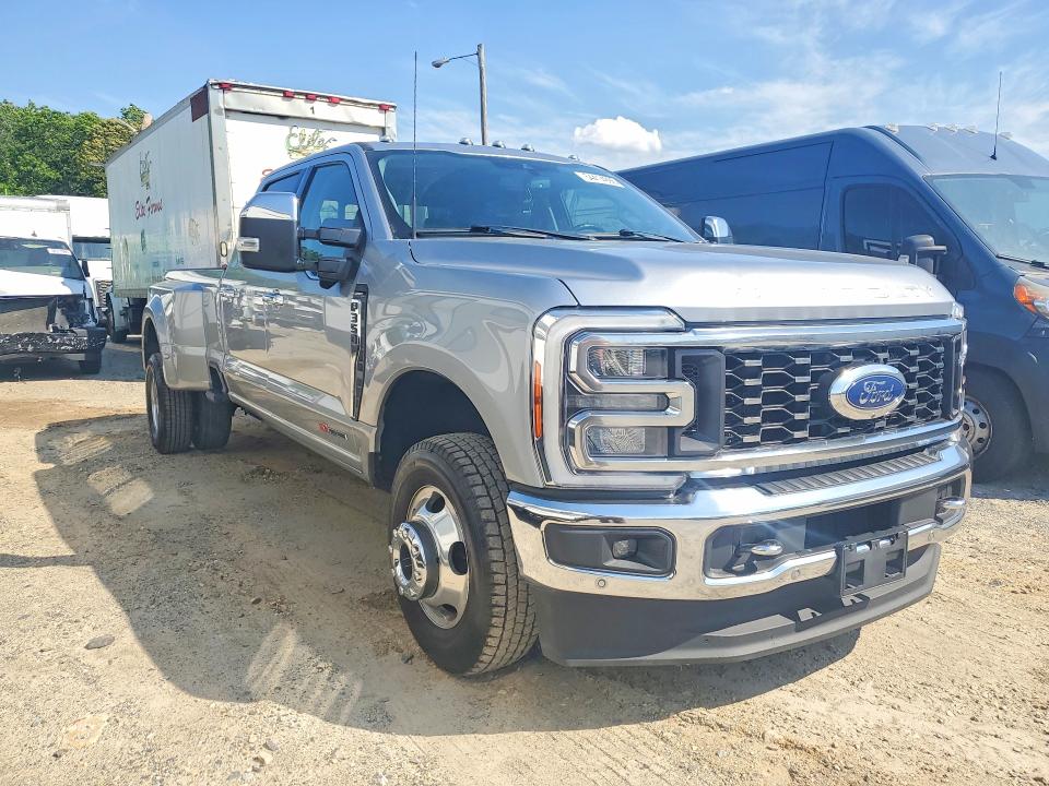 54414996 :رقم المزاد ، 1FT8W3DM4PEE02214 vin ، 2023 Ford F350 مزاد بيع