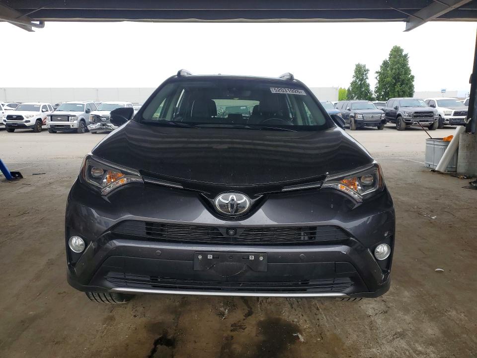 Продажа на аукционе авто 2018 Toyota Rav4, vin: JTMYFREV2JJ198683, номер лота: 52031926