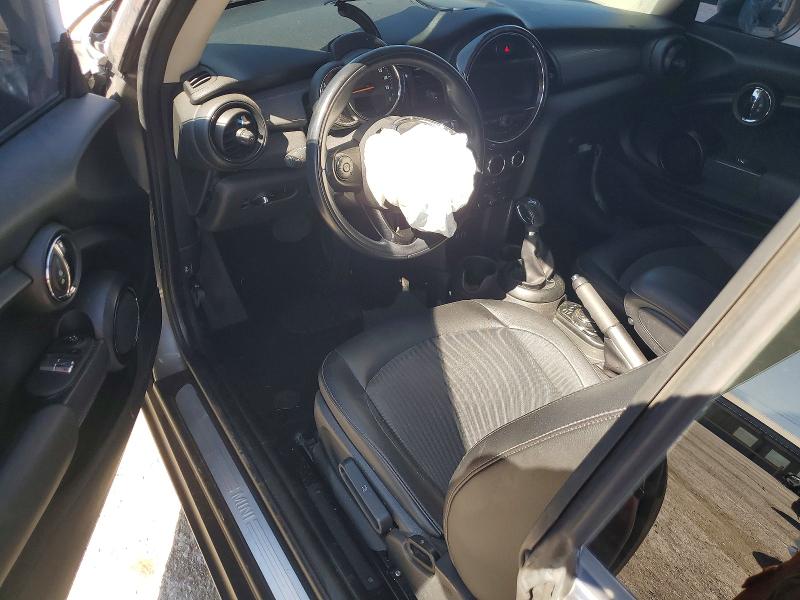 55185306 :رقم المزاد ، WMWXP5C59J2G62616 vin ، 2018 Mini Cooper مزاد بيع