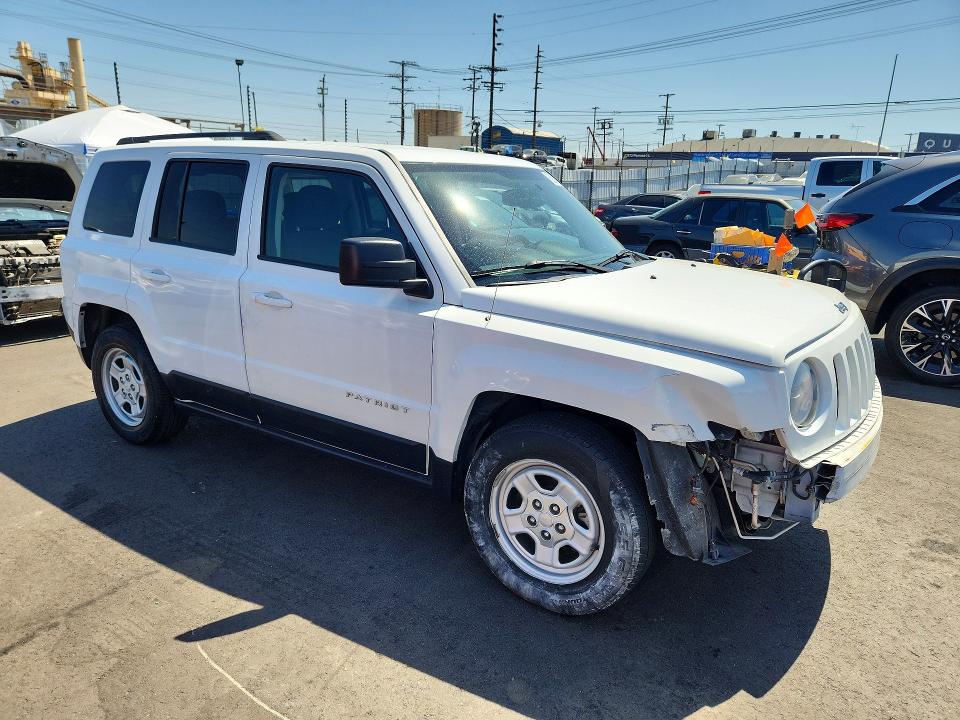 52610456 :رقم المزاد ، 1C4NJPBA1GD675666 vin ، 2016 Jeep Patriot مزاد بيع