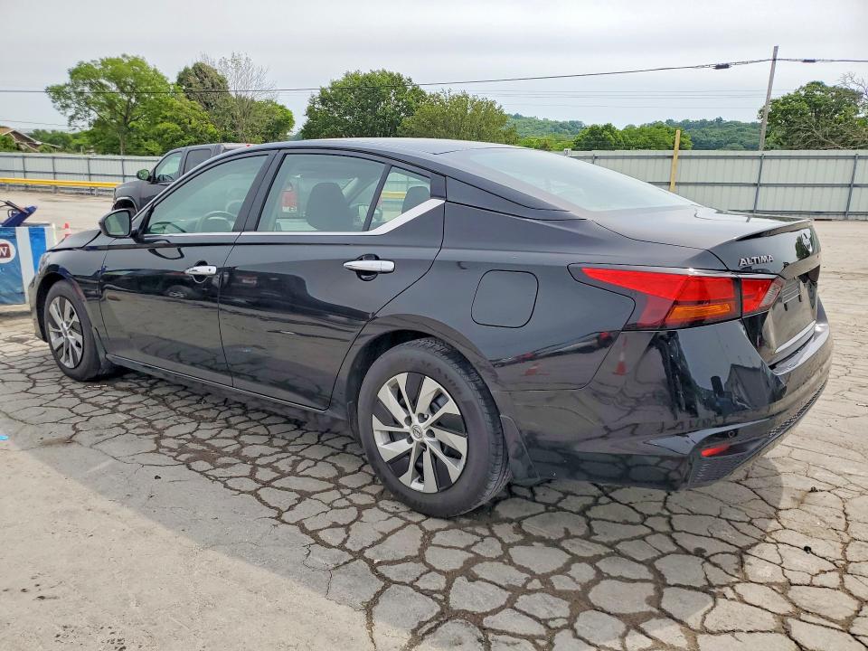 52095556 :رقم المزاد ، 1N4BL4BV8PN359633 vin ، 2023 Nissan Altima مزاد بيع