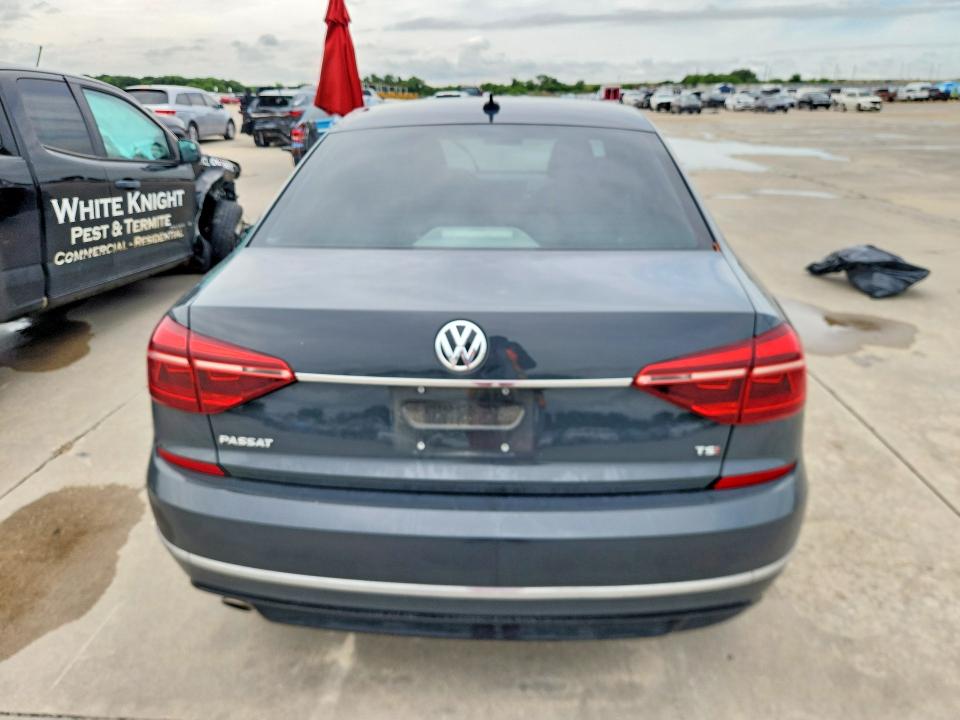 Aukcja sprzedaży 2017 Volkswagen Passat, vin: 1VWDT7A32HC052456, numer aukcji: 54442246