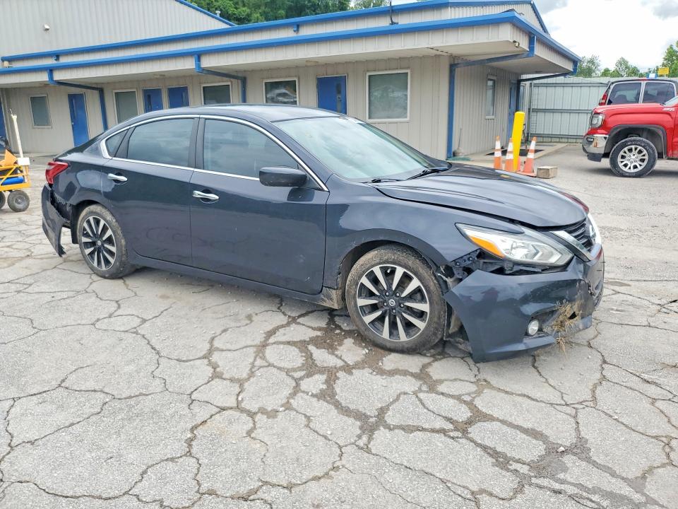 2018 Nissan Altima მანქანა იყიდება აუქციონზე, vin: 1N4AL3AP7JC242766, აუქციონის ნომერი: 53907106