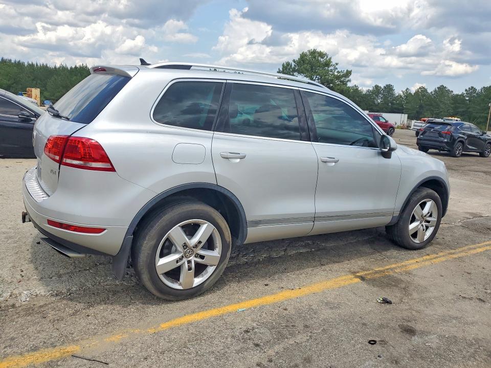 2013 Volkswagen Touareg მანქანა იყიდება აუქციონზე, vin: WVGEP9BP4DD012632, აუქციონის ნომერი: 54790666