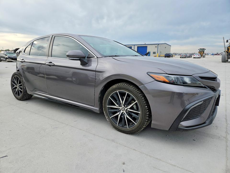 Продажа на аукционе авто 2022 Toyota Camry, vin: 4T1G11AK4NU704523, номер лота: 53745656