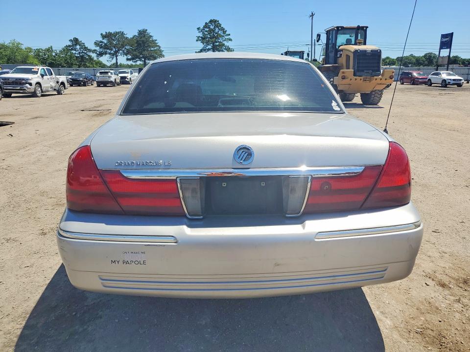 2005 Mercury Grand Marquis მანქანა იყიდება აუქციონზე, vin: 2MEFM75W65X642556, აუქციონის ნომერი: 53875716