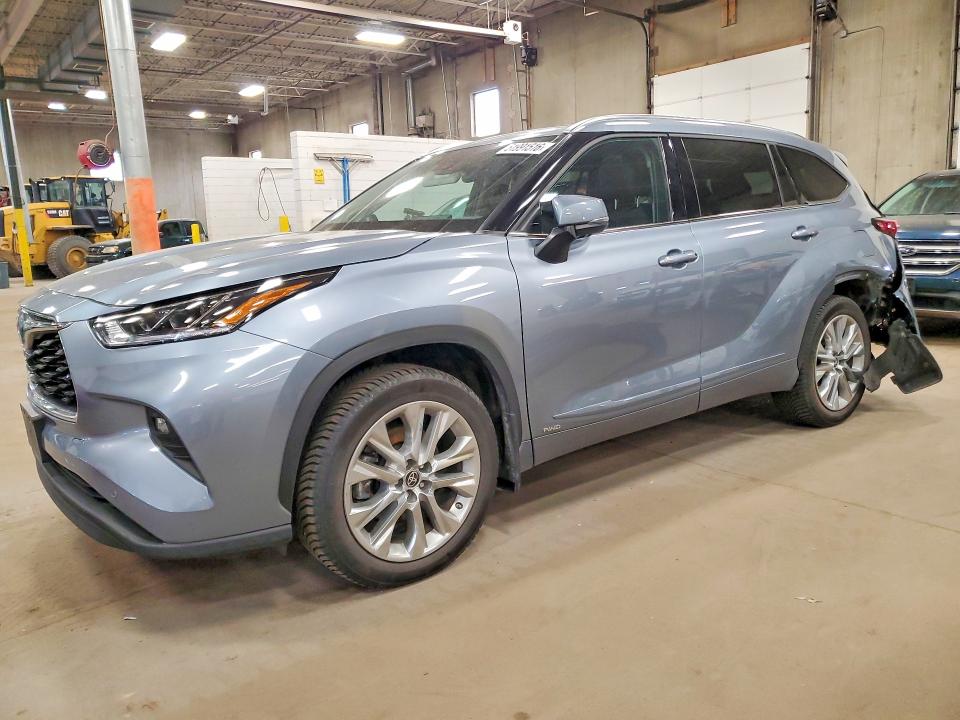 Продажа на аукционе авто 2022 Toyota Highlander Hybrid, vin: 5TDXBRCH5NS077885, номер лота: 51991516