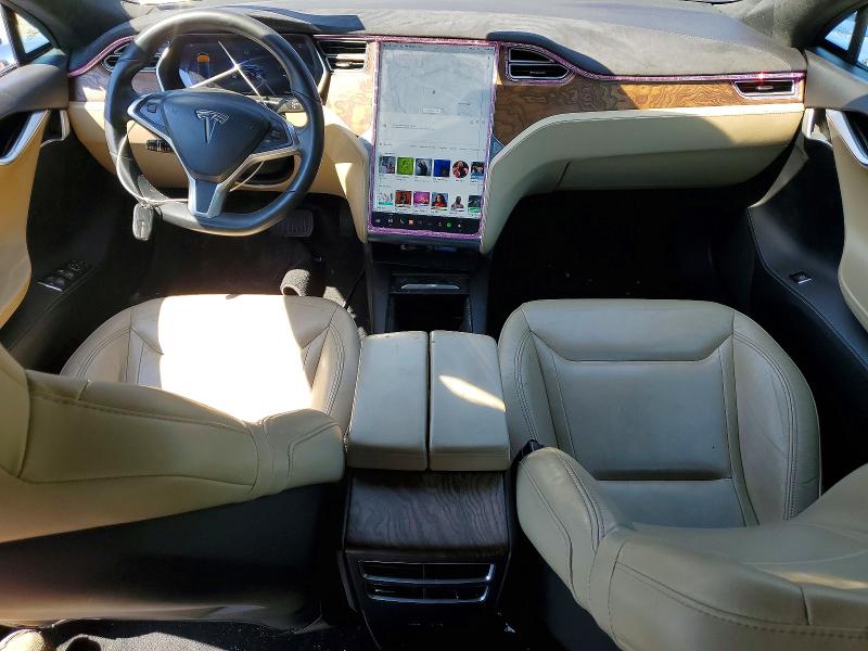 52465726 :رقم المزاد ، 5YJSA1E16GF162580 vin ، 2016 Tesla Model S مزاد بيع