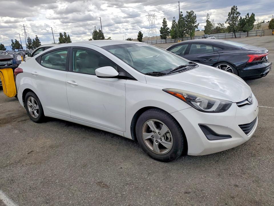 2015 Hyundai Elantra მანქანა იყიდება აუქციონზე, vin: 5NPDH4AE2FH561520, აუქციონის ნომერი: 52192196