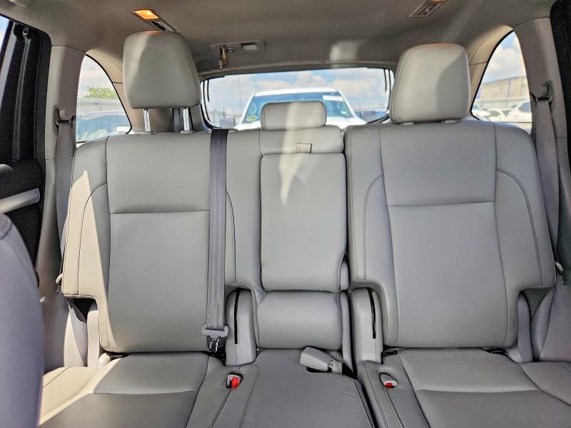 2017 Toyota Highlander მანქანა იყიდება აუქციონზე, vin: 5TDJZRFH9HS428539, აუქციონის ნომერი: 54865996