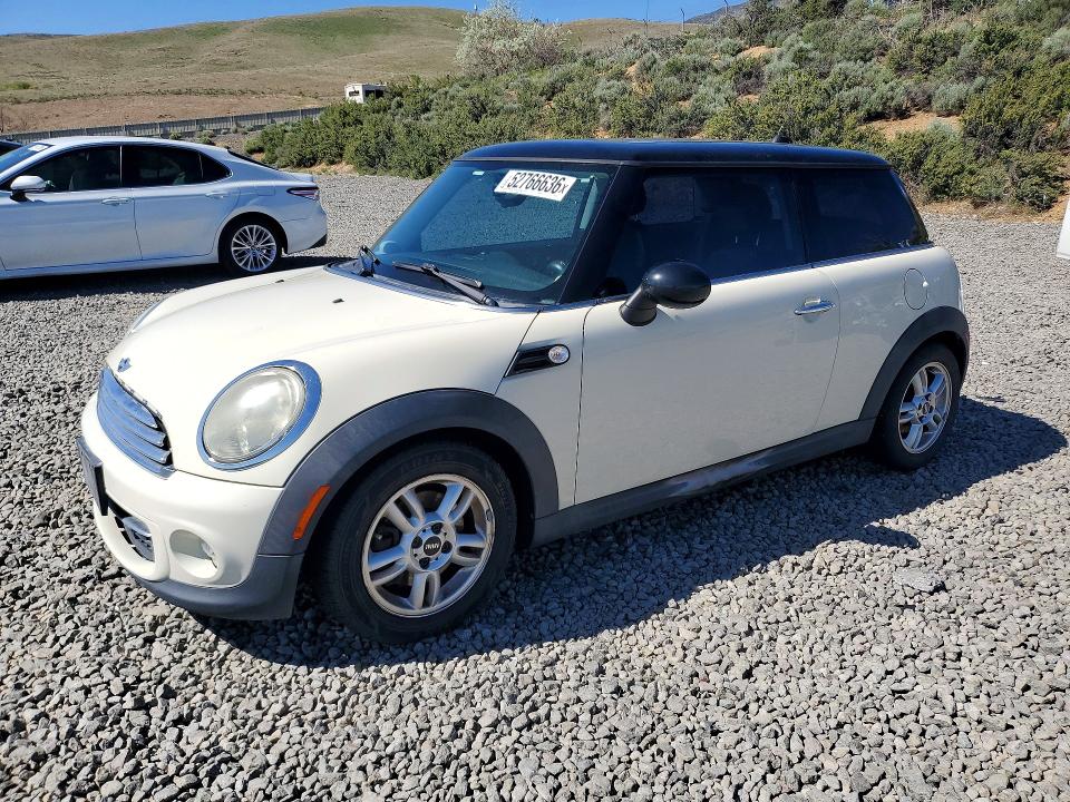 52766636 :رقم المزاد ، WMWSU3C56BT091652 vin ، 2011 Mini Cooper مزاد بيع