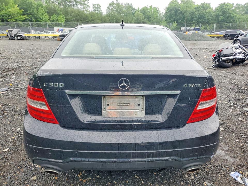 Продажа на аукционе авто 2012 Mercedes-benz C, vin: WDDGF8BB6CR198163, номер лота: 54535926