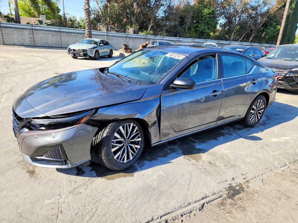 Auction sale of the 2026 Nissan Altima, vin: 1N4BL4DVXTN315558, lot number: 52102426