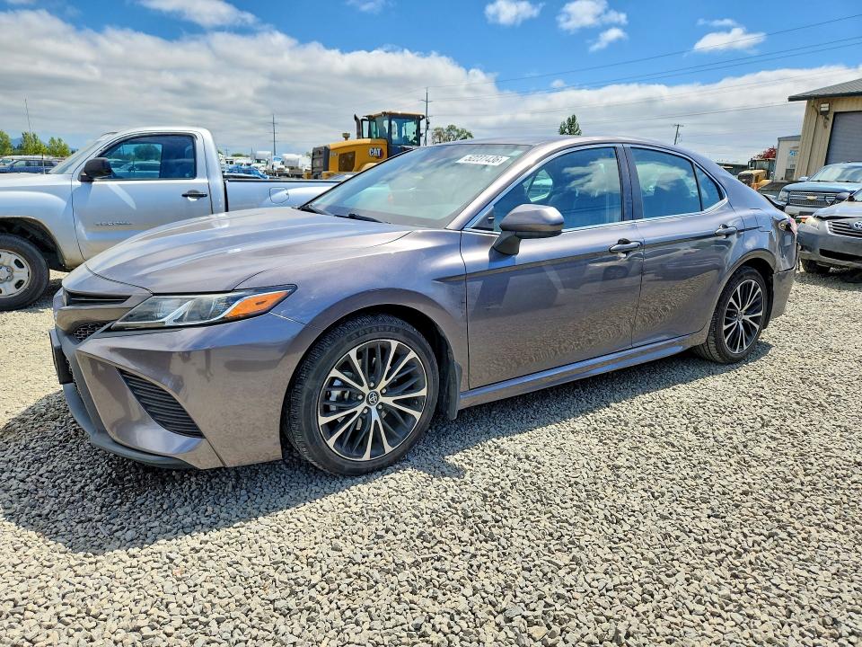 2019 Toyota Camry მანქანა იყიდება აუქციონზე, vin: 4T1B11HK2KU738097, აუქციონის ნომერი: 52231436