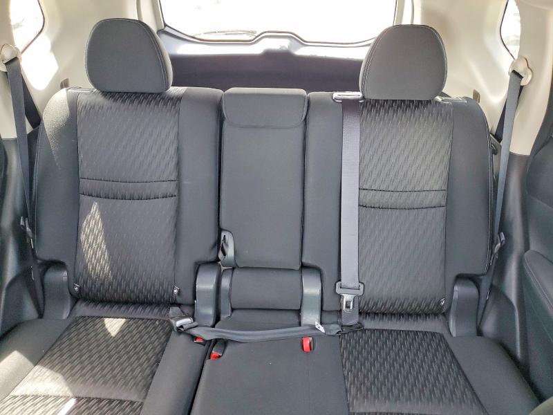 53977066 :رقم المزاد ، KNMAT2MT1HP559166 vin ، 2017 Nissan Rogue مزاد بيع