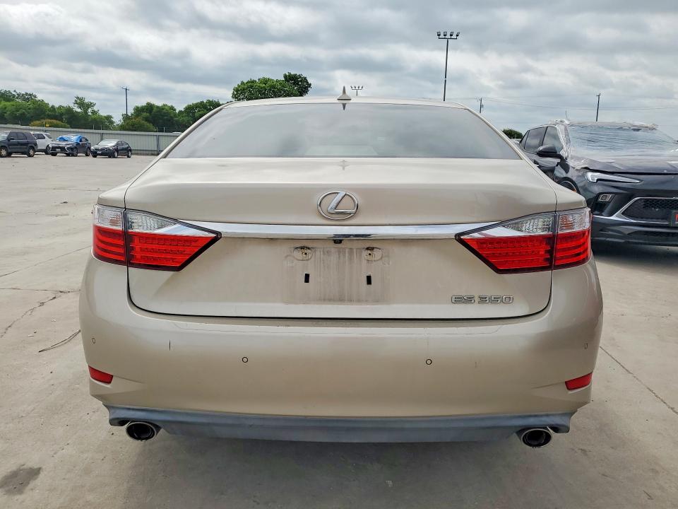 52085206 :رقم المزاد ، JTHBK1GG0E2138384 vin ، 2014 Lexus Es مزاد بيع