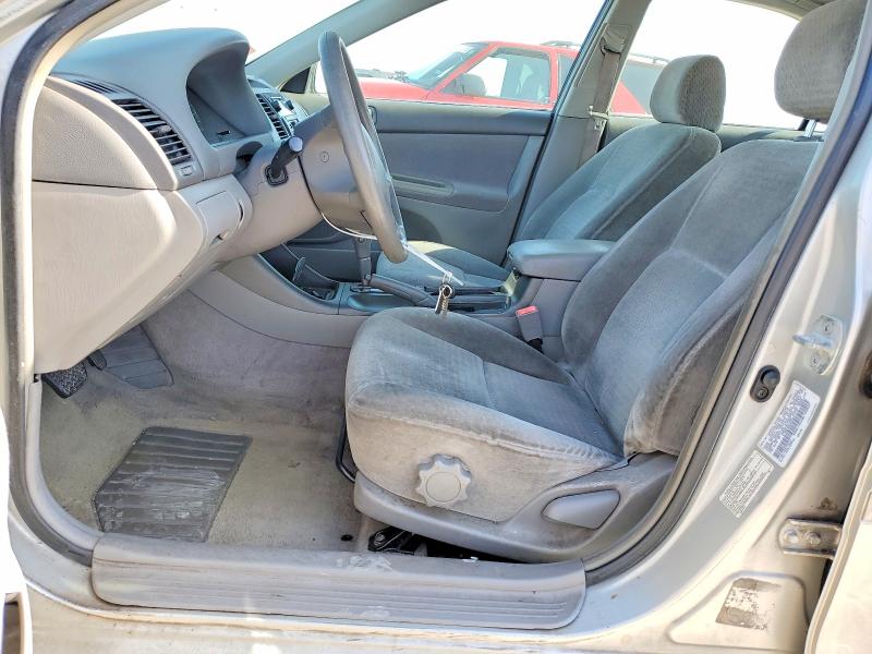 54001386 :رقم المزاد ، 4T1BE32K62U541149 vin ، 2002 Toyota Camry مزاد بيع
