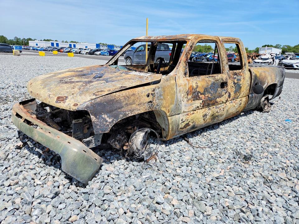 Auction sale of the 2000 Chevrolet Silverado, vin: 2GCEC19V2Y1390844, lot number: 51754776