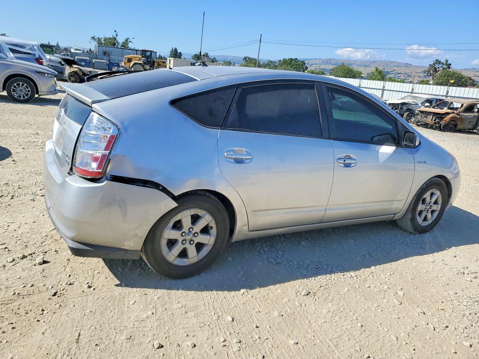 2006 Toyota Prius მანქანა იყიდება აუქციონზე, vin: JTDKB20U867519556, აუქციონის ნომერი: 52946606