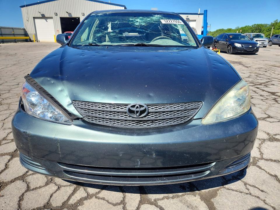 52227056 :رقم المزاد ، 4T1BE32K63U723189 vin ، 2003 Toyota Camry مزاد بيع