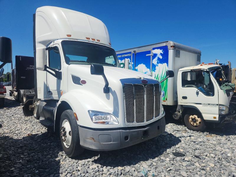 Продажа на аукционе авто 2018 Peterbilt 579, vin: 1XPBA48X4JD446384, номер лота: 50608456