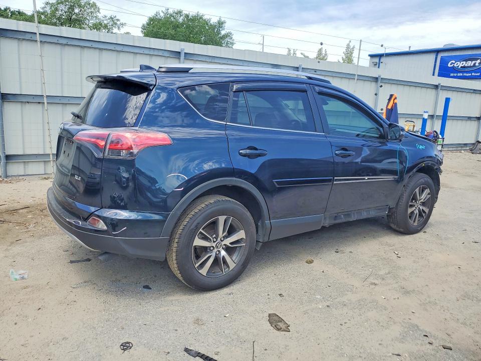 Продаж на аукціоні авто 2018 Toyota Rav4, vin: JTMWFREV0JJ151451, номер лоту: 53110616