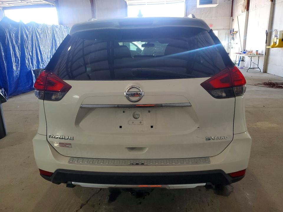 53107006 :رقم المزاد ، 5N1AT2MV7HC843616 vin ، 2017 Nissan Rogue مزاد بيع