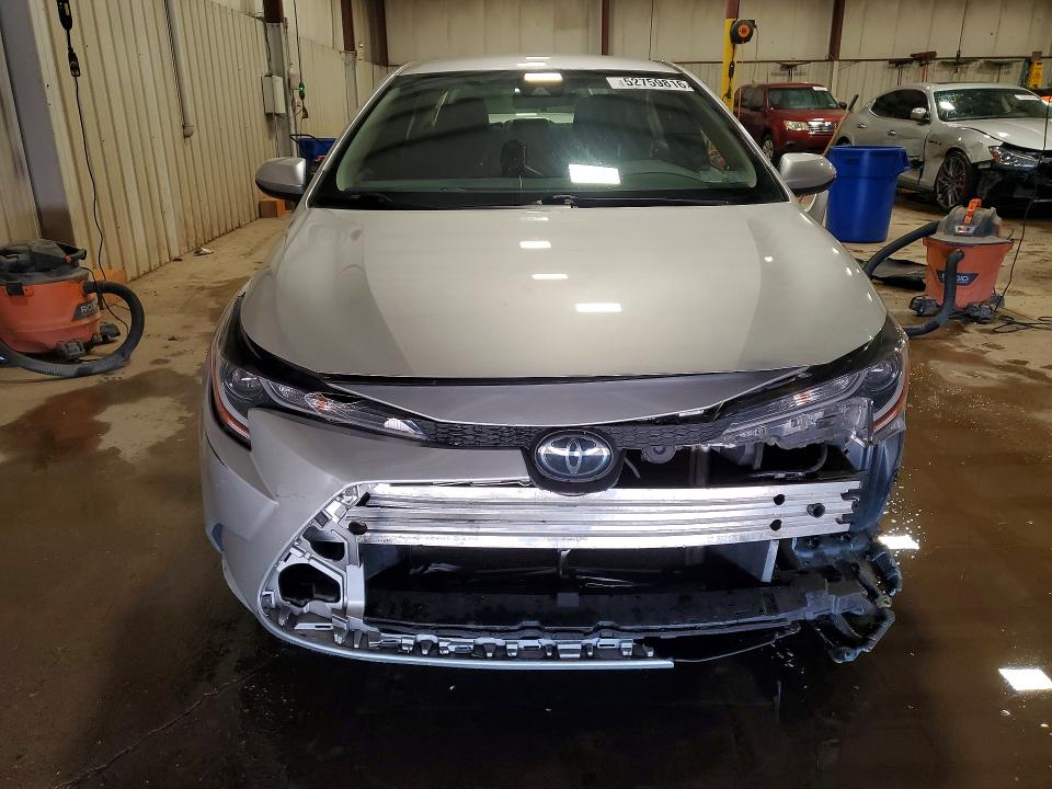 Продажа на аукционе авто 2022 Toyota Corolla, vin: JTDVPMAE3NJ230104, номер лота: 52759816