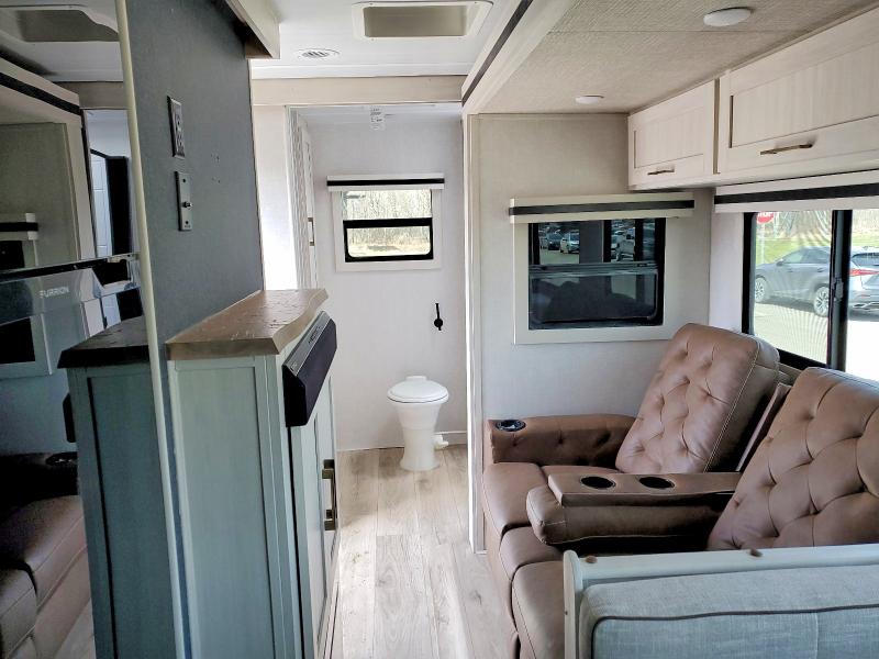 Продаж на аукціоні авто 2025 Foresriver Surveyor M-267 Rbss, vin: 4X4TSVC2XSL049073, номер лоту: 53363966