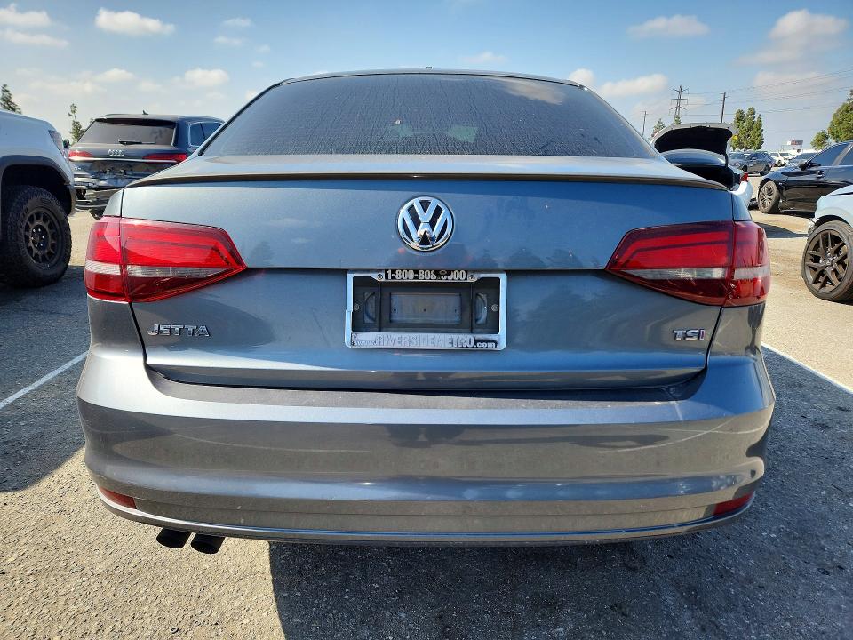 51540286 :رقم المزاد ، 3VW2B7AJ1HM336216 vin ، 2017 Volkswagen Jetta مزاد بيع